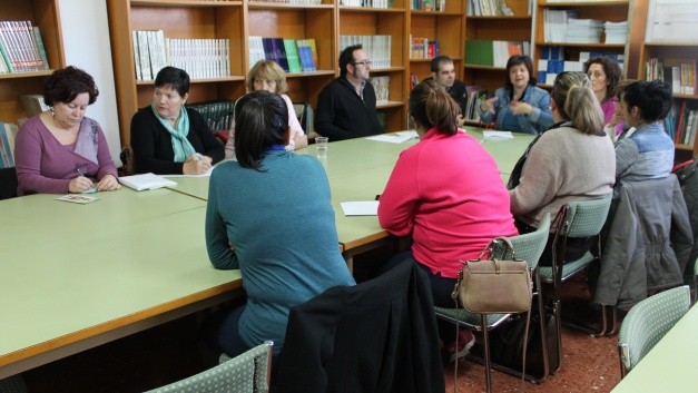 Reunión celebrada esta mañana en el colegio Mayor Zaragoza.